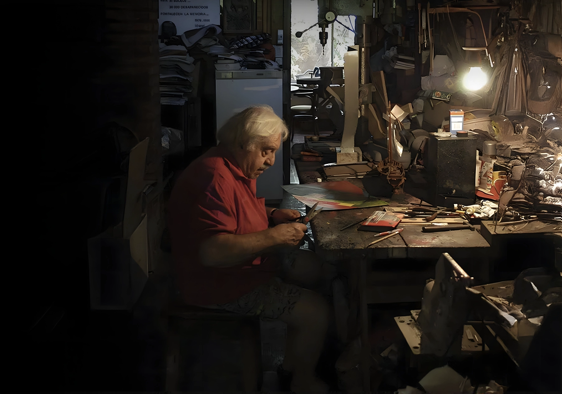 Enio Iommi en su taller